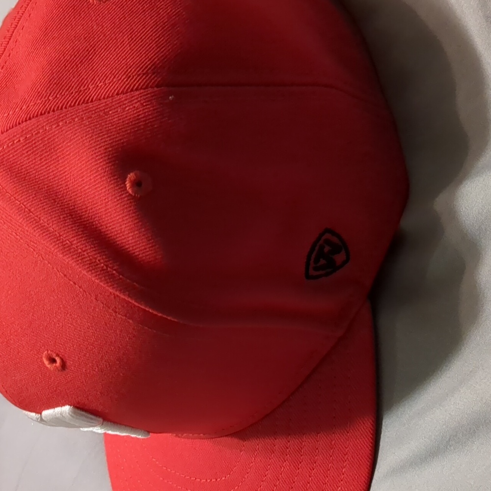 Wisconsin Badgers Top Of The World fitted hat - Picture 4 of 15